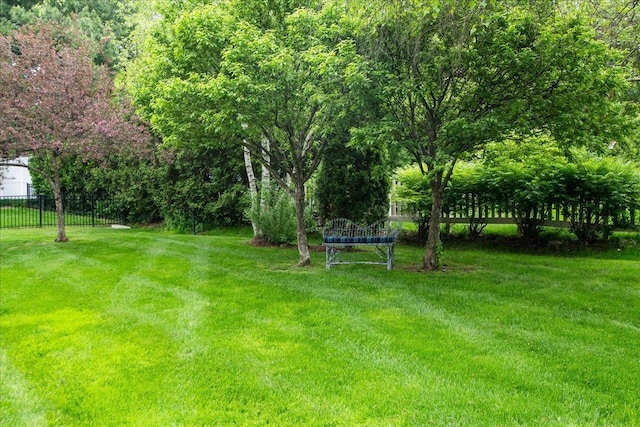26 Pinnacle Dr, South Burlington, VT 05403 - view of yard