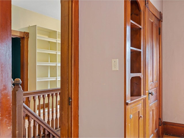 27 Ridge St, Montpelier, VT 05602 - hallway featuring an upstairs landing
