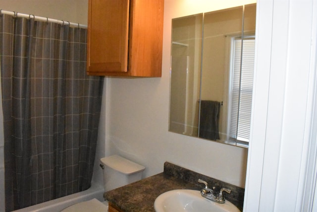 11 Creighton St, Newmarket, NH 03857 - full bathroom featuring toilet, vanity, and shower / bathtub combination
