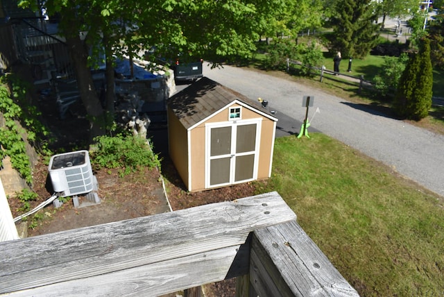 11 Creighton St, Newmarket, NH 03857 - view of deck