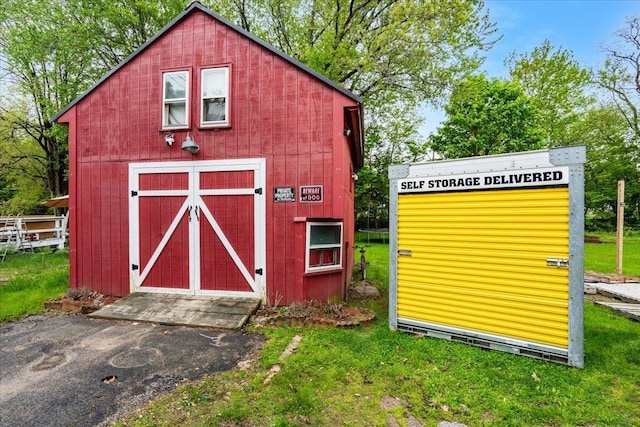 19 Overland St, Laconia, NH 03246 - view of barn