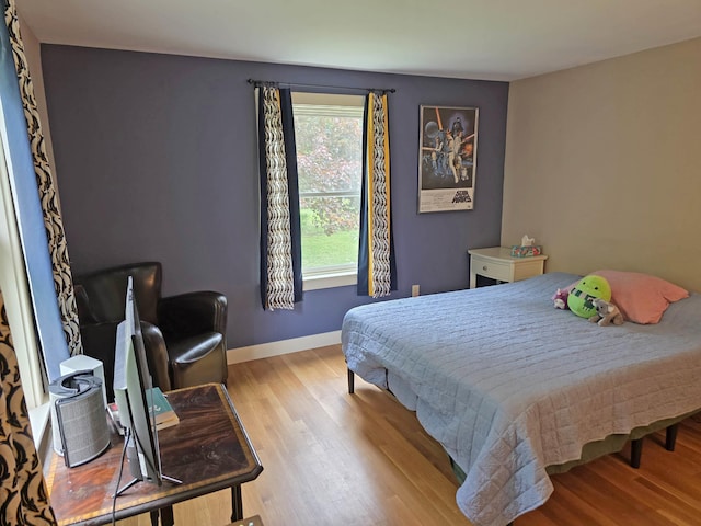1073 Upper Dummerston Rd, Brattleboro, VT 05301 - bedroom featuring wood finished floors and baseboards
