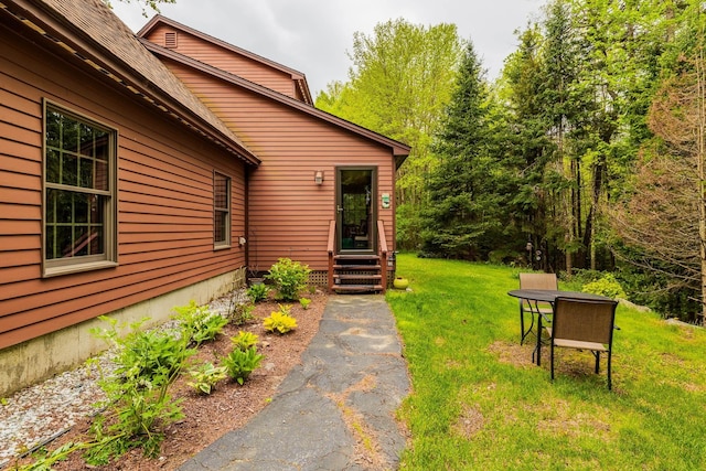 8 Mill Pond Rd, Grantham, NH 03753 - view of green lawn with entry steps