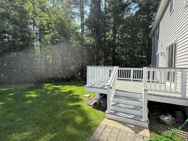 4 Sunblaze Dr, Nashua, NH 03062 - view of green lawn featuring a wooden deck