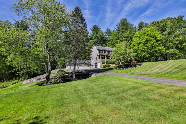 3 Elijah Hill Ln, Londonderry, NH 03053 - view of front of home with a front lawn and driveway