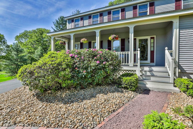 3 Elijah Hill Ln, Londonderry, NH 03053 - view of front of home with a porch
