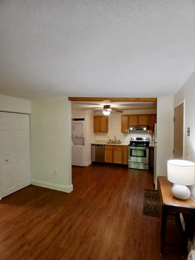 37 Alice Dr Unit 18, Concord, NH 03303 - living area with dark wood-style floors, a ceiling fan, and baseboards