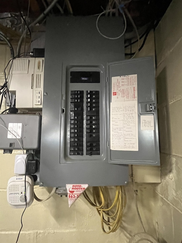 14 Brierwood Ln, Burlington, VT 05408 - utilities featuring electric panel