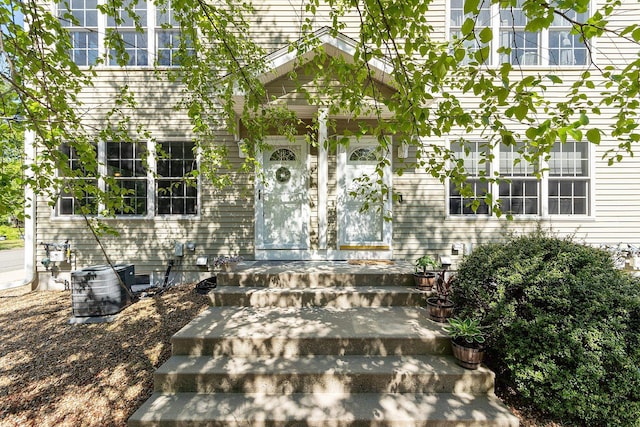 19 Steeple Chase Dr, Hampstead, NH 03841 - view of property entrance