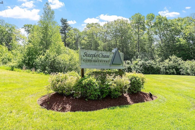 19 Steeple Chase Dr, Hampstead, NH 03841 - community / neighborhood sign featuring a lawn