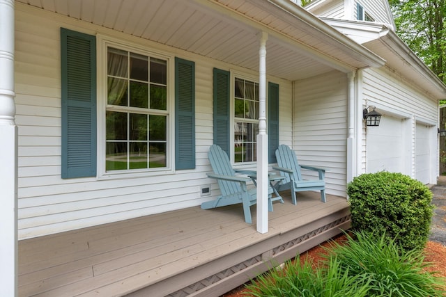 15 Fox Meadow Ln, Merrimack, NH 03054 - porch with a garage and driveway