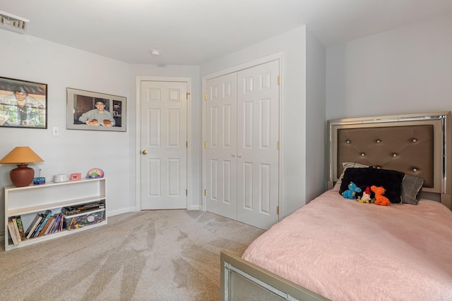 15 Fox Meadow Ln, Merrimack, NH 03054 - bedroom with carpet flooring, a closet, and baseboards