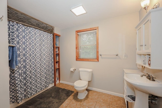 29 Isaac Frye Hwy, Wilton, NH 03086 - bathroom featuring toilet, tile patterned floors, baseboards, and a shower with curtain