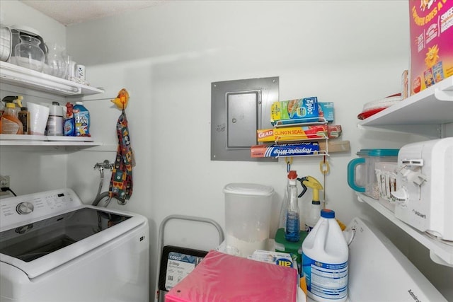 7 Daniel Plummer Rd Unit E, Goffstown, NH 03045 - washroom with washer / dryer and electric panel