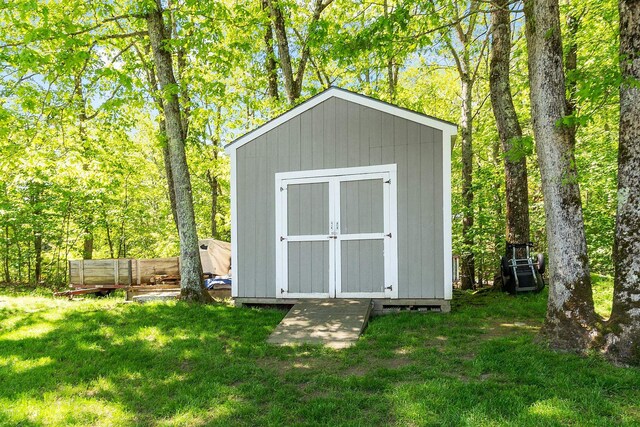 11 Woodhenge Cir, Londonderry, NH 03053 - view of shed