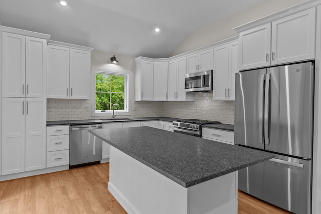 6 Burns Rd, Pelham, NH 03076