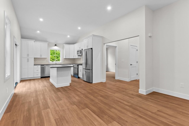 6 Burns Rd, Pelham, NH 03076