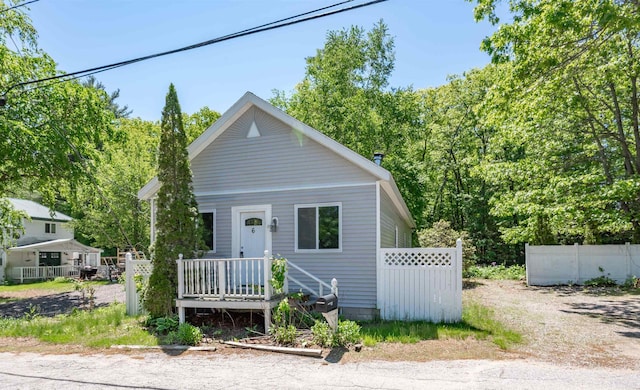6 Aruda Rd, Sandown, NH 03873 - view of bungalow-style house