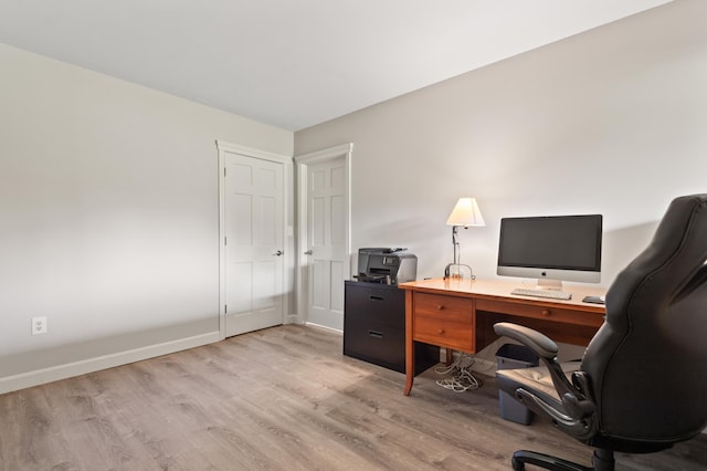 345 Williams Rd, Littleton, NH 03561 - office with wood finished floors and baseboards