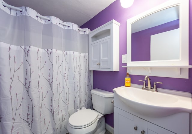 101 E Broadway Rd Unit 1, Derry, NH 03038 - full bath with vanity, toilet, and curtained shower