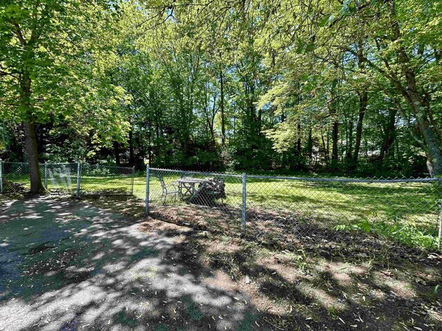 10 Fifield St, Concord, NH 03303