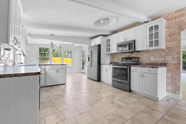 94 Lake Shore Dr, Northwood, NH 03261