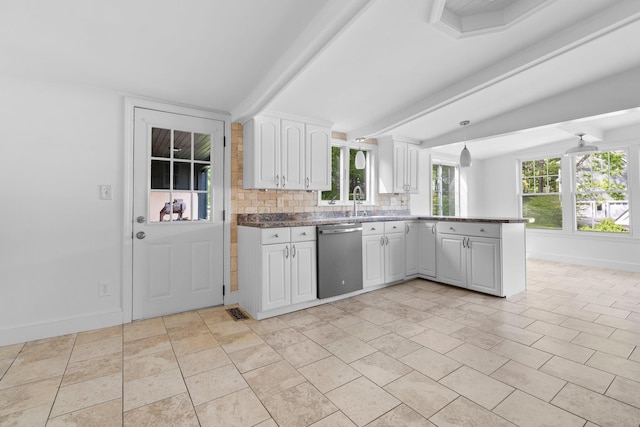 94 Lake Shore Dr, Northwood, NH 03261