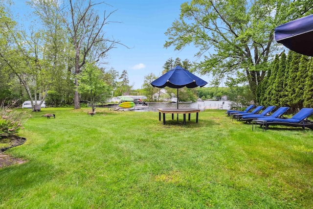 3-5 Cross St, Windham, NH 03087 - view of green lawn