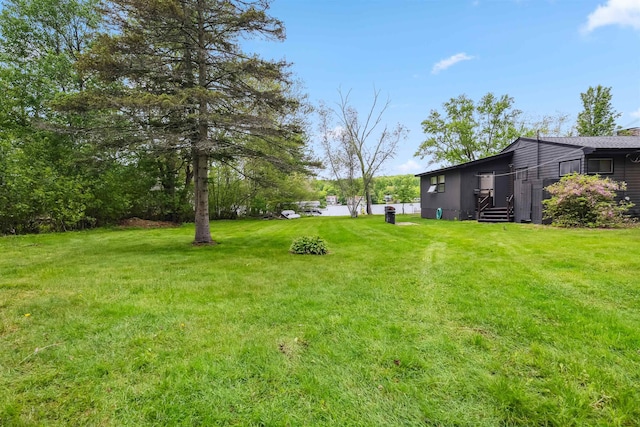 3-5 Cross St, Windham, NH 03087 - view of green lawn