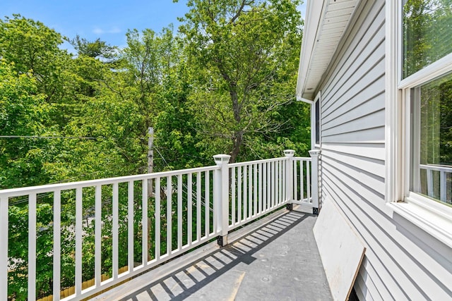 19 Fowlers Ct, Seabrook, NH 03874 - view of balcony