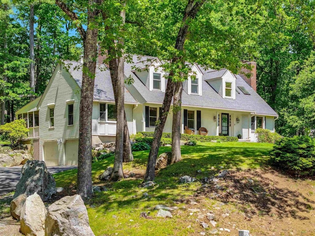 12 Hemlock Hill Rd, Amherst, NH 03031 - cape cod home with a chimney, an attached garage, roof with shingles, and a front yard