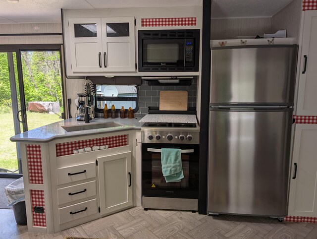2237 Manns Hill Rd, Littleton, NH 03561