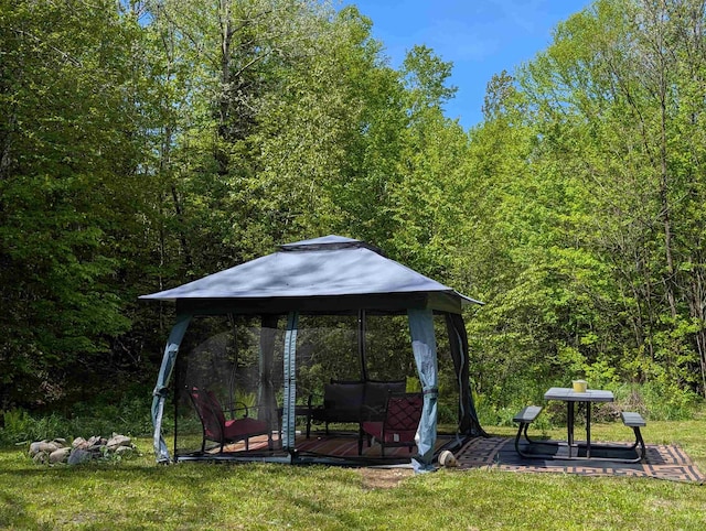 2237 Manns Hill Rd, Littleton, NH 03561