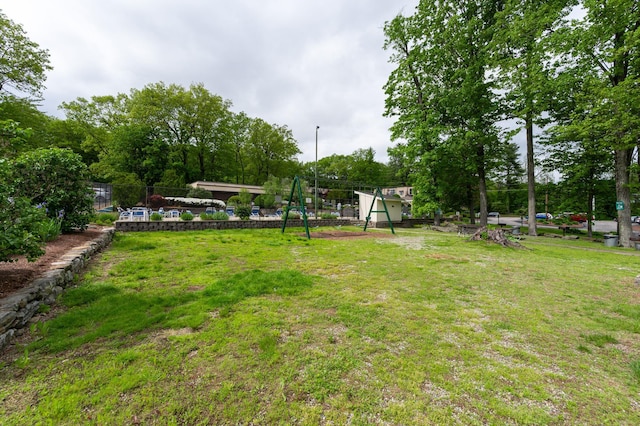 17 Silvestri Cir Unit 4, Derry, NH 03038 - view of yard