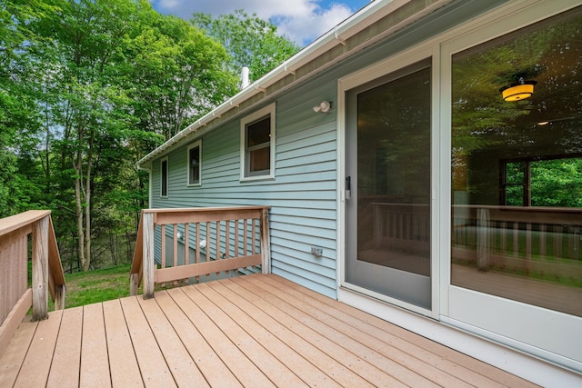 40 Trolley St, Manchester, NH 03103 - view of wooden deck