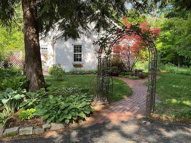 2 Mack Hill Rd, Amherst, NH 03031 - view of green lawn