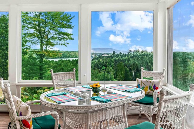 1452 Little Sunapee Rd, New London, NH 03257 - sunroom with healthy amount of natural light