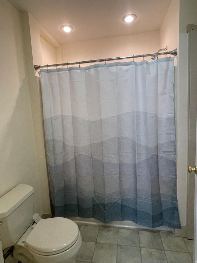 139 Rice Brook Dr, Stoddard, NH 03464 - full bath with toilet, tile patterned floors, curtained shower, and recessed lighting