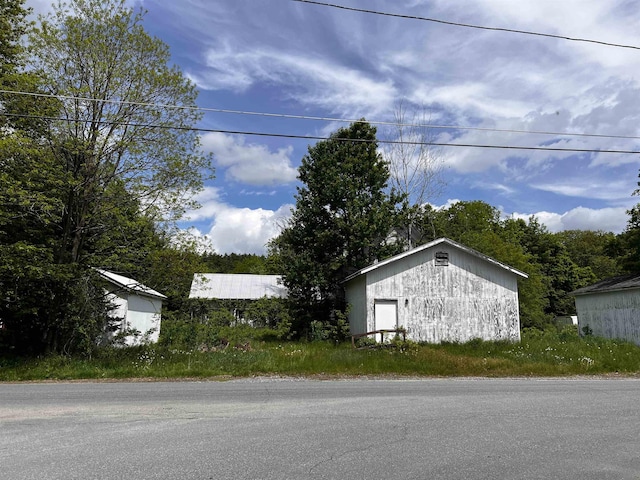 19 Lime Kiln Rd, Haverhill, NH 03780 - view of property exterior with an outbuilding