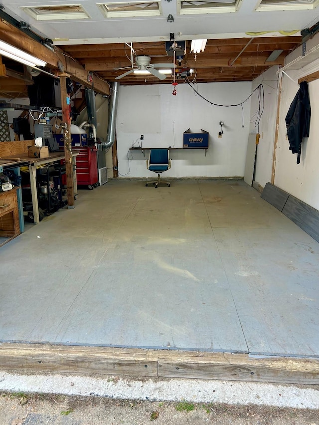 348 Ridge Rd, Northwood, NH 03261 - garage featuring a workshop area