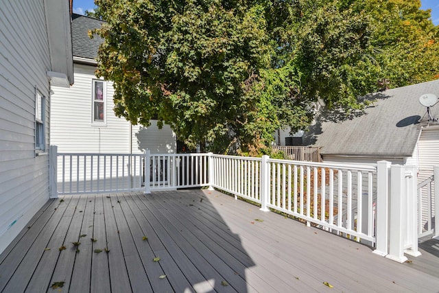 521 Wilson St, Manchester, NH 03103 - view of deck