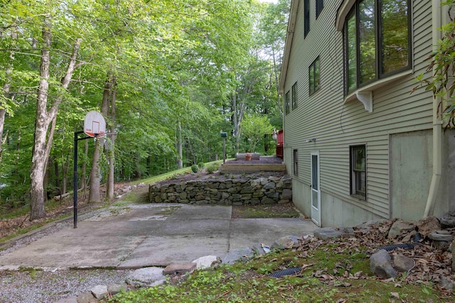 16 Berkeley St, Pelham, NH 03076 - view of patio