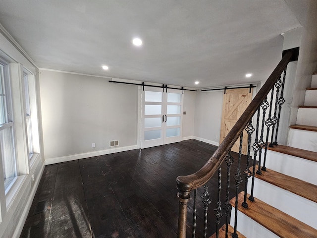 436 Mammoth Rd, Pelham, NH 03076 - interior space with a barn door, hardwood / wood-style floors, baseboards, recessed lighting, and ornamental molding