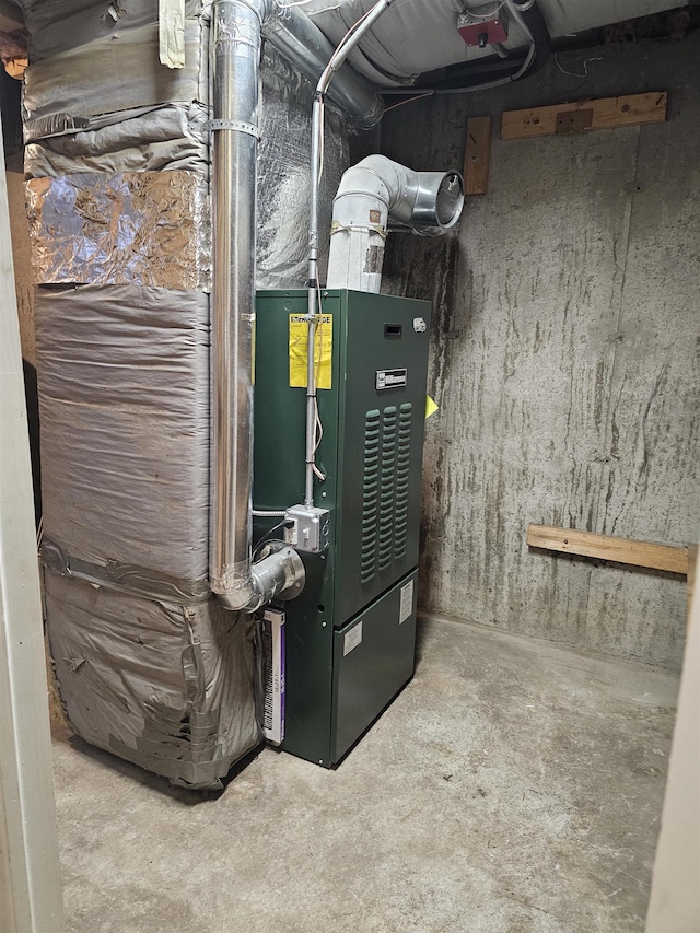 436 Mammoth Rd, Pelham, NH 03076 - utility room with heating unit