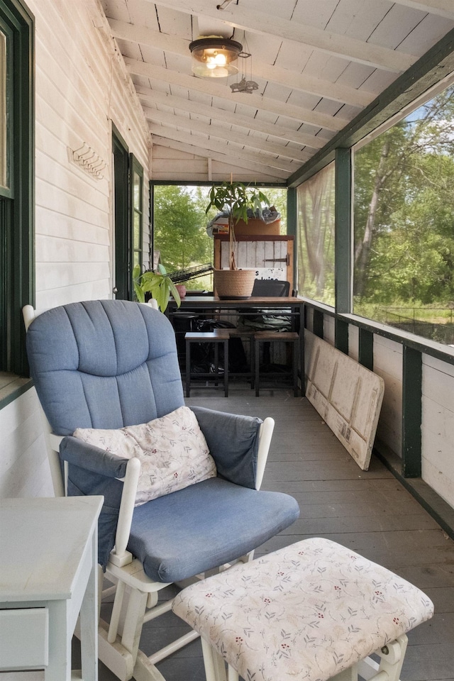 194 Pleasant St, Bristol, NH 03222 - sunroom featuring vaulted ceiling