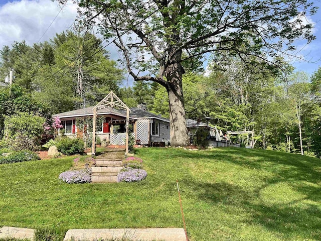6 Nightingale Ln, Grantham, NH 03753 - view of front of home featuring a front lawn