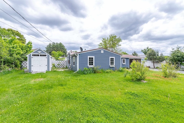 2 Ramsey Dr, Rochester, NH 03839 - view of yard