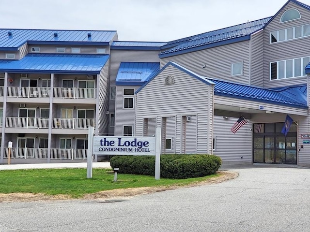 36 Lodge Rd Unit B105, Lincoln, NH 03251 - view of building exterior