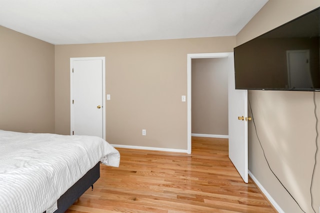 39 Orchard St, Laconia, NH 03246 - bedroom featuring light wood-type flooring and baseboards