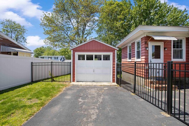228 Platts Ave, Manchester, NH 03109 - detached garage featuring driveway